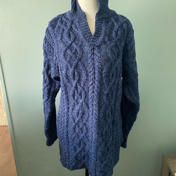 Aran Crafts Navy Wool sweater - Picture 3 of 15